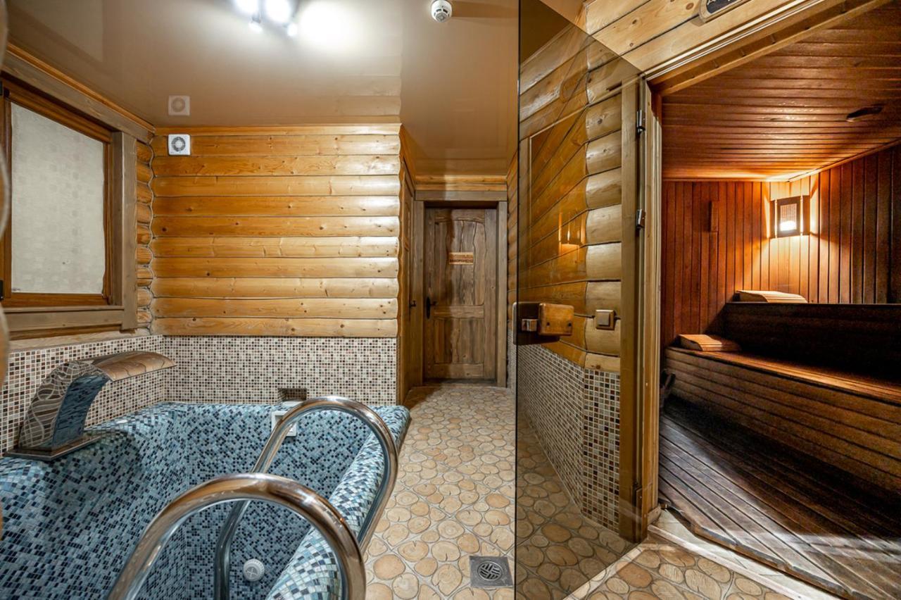 Tatariv DeLuxe Hotell Exteriör bild